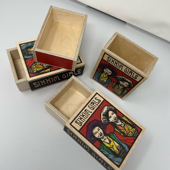 Lush Sikkim wooden boxes in like new condition! - Picture 1 of 9